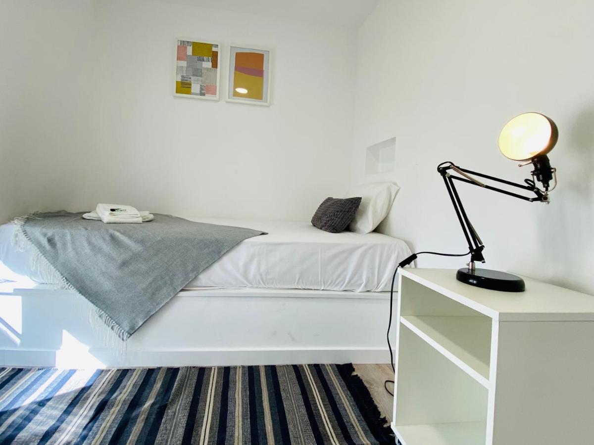 Tia Anica House I - Apartment With Terrace In Central Fuseta Beach Village Luaran gambar
