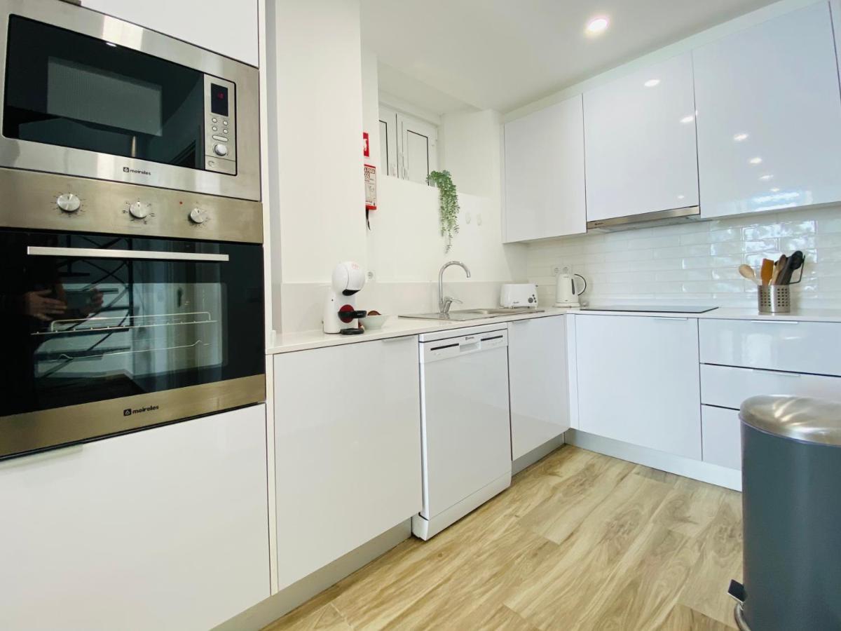 Tia Anica House I - Apartment With Terrace In Central Fuseta Beach Village Luaran gambar