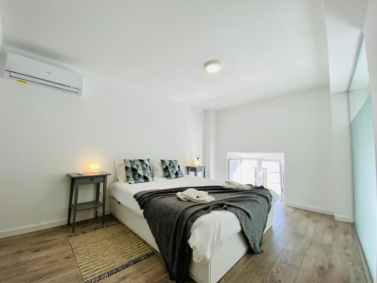 Tia Anica House I - Apartment With Terrace In Central Fuseta Beach Village Luaran gambar